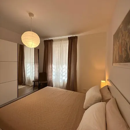 Via De Filippi, 39a